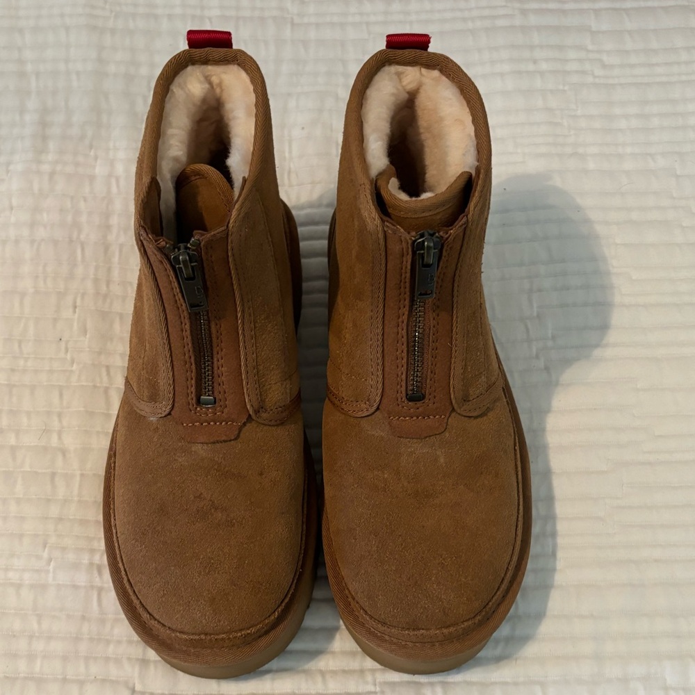 UGG Neumel platform zip